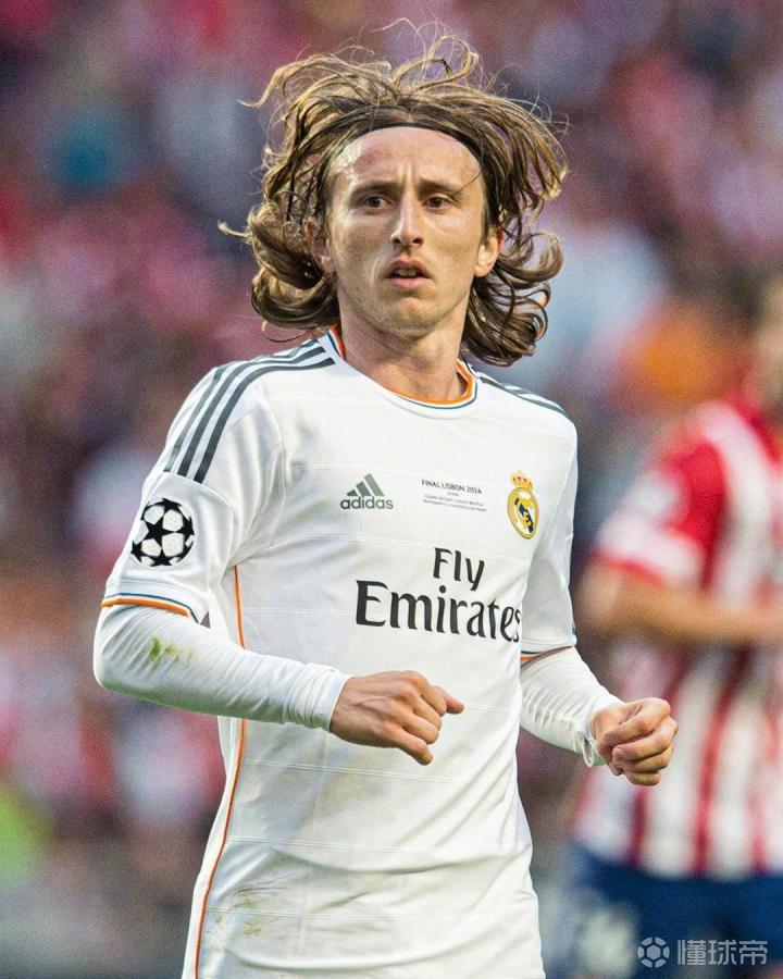 One综合格斗冠军赛｜ 无法终结埃斯图皮南不败金身 JoJo第2次点数落败