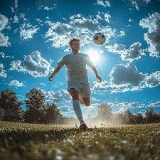 迷你罗助葡萄牙U16夺冠，乔治娜和C罗母亲现场见证